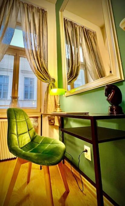 Elegant Apartment In Kosice Luaran gambar